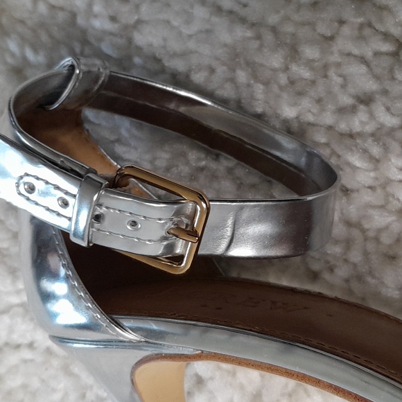 J CREW FACTORY SILVER/mirror  scrappy heels size 7.5 - Picture 13 of 16